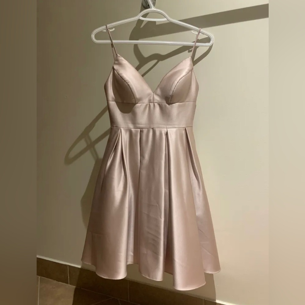 Rose gold/champagne/pink dress size 0, brand new never worn!